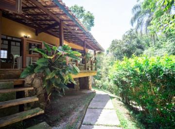 Casa de 2 quartos, Cotia · Casa no condomínio 354 para venda com 2 quartos, sendo 2 suítes, 170m² de área útil.