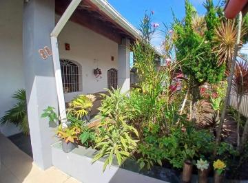 Casa de 4 quartos, Itanhaém · Casa com 4 dormitórios e piscina próximo à praia no bairro Jardim Grandesp em Itanhaém