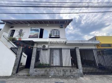 Casa · 186m² · 4 Quartos · 2 Vagas · Casa com 1 suíte e 3 dormitórios + sala comercial no bairro São Judas em Itajaí