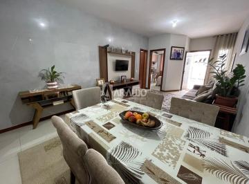 Casa · 66m² · 2 Quartos · 2 Vagas · Casa com 2 dormitórios à venda no bairro Cidade Nova em Itajaí