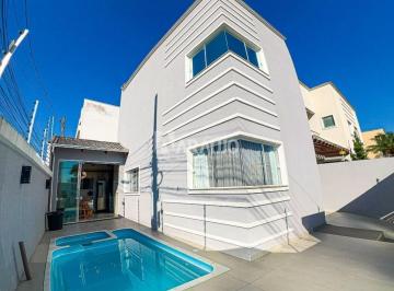 Casa · 114m² · 3 Quartos · 2 Vagas · Sobrado mobiliado com 1 suíte + 2 dormitórios no bairro São Judas em Itajaí