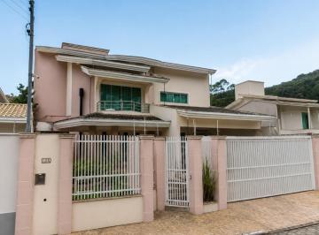 Casa · 380m² · 3 Quartos · 2 Vagas · Casa alto padrão com Ressacada - Itajaí/SC