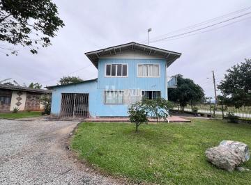 Casa · 300m² · 3 Quartos · 5 Vagas · Terreno com 2 casas no bairro Espinheiros em Itajaí