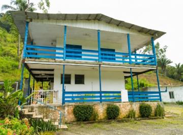 Rural · 180m² · 2 Quartos · 15 Vagas · Sítio no bairro Rio do Meio em Itajaí