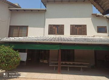 Casa de 3 quartos, Embu das Artes · Sobrado em Embu das Artes bem localizado recém reformado