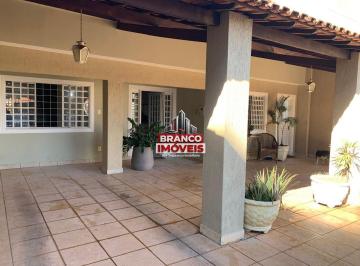 Casa · 200m² · 4 Quartos · 4 Vagas · CASA 4 QUARTOS A VENDA NO GUARÁ I - PRÓXIMO AO METRÔ