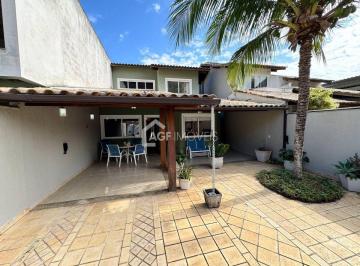 Casa · 3 Quartos · 2 Vagas · Casa 03 qtos próx a entrada de Itacoatiara