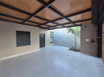 Casa · 140m² · 3 Quartos · 2 Vagas · Casa Térrea Moderna com 3 Dormitórios (1 Suíte com Closet) – 110 m² de Construção