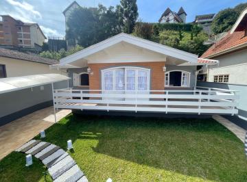 Casa de 3 quartos, Campos do Jordão · Oportunidade de Casa Térrea em Campos Do Jordão