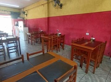 Comercial · 267m² · 2 Quartos · Imóvel Renda com 2 dormitórios em Osasco