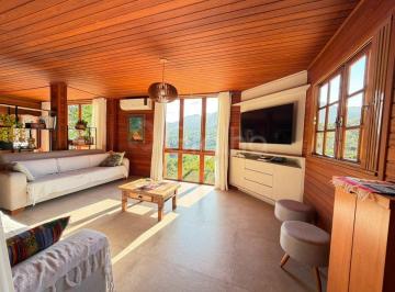 1 · Casa Residencial em Condomínio com 360 m² com 2 suítes no Itacorubi