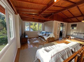 Casa · 184m² · 4 Quartos · 2 Vagas · Casa com 4 dormitórios à venda, 184 m² por R$ 1.660.000,00 - Vale Encantado - Campos do Jordão/SP