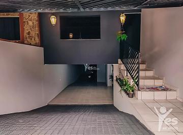 img1 · Casa de 210m², 03 dormitórios sendo 01 suíte e 05 vagas de garagem – Parque Novo