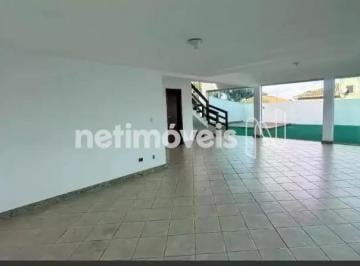 Casa · 208m² · 4 Quartos · 5 Vagas · Casa a venda no Trevo