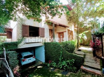 Fachada · Casa de 4 quartos à venda no Castelo!
