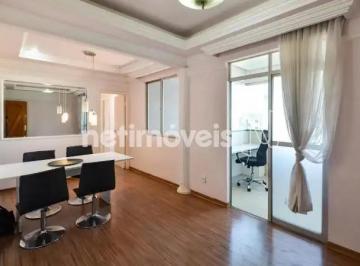 Sala · Apartamento de 03 quartos à venda no Manacás!