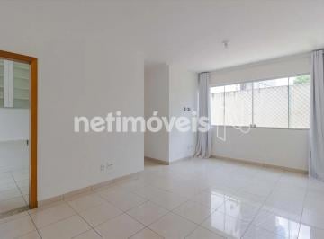 Sala · Apartamento de 02 quartos à venda no Castelo!