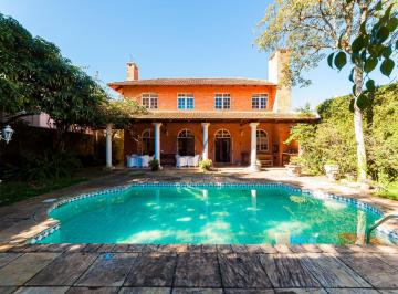 Casa · 566m² · 4 Quartos · 4 Vagas · Casa em Santa Felicidade - ARAY 1