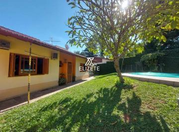 Casa · 180m² · 4 Quartos · 4 Vagas · Casa à venda em Novo Hamburgo, Rondonia, com piscina privativa e closet