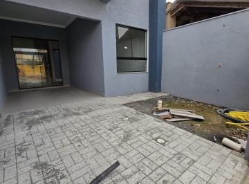 Casa · 2 Quartos · 1 Vaga · SOBRADO EM BALNEÁRIO PIÇARRAS