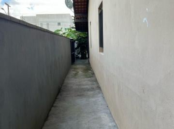 Casa · 275m² · 2 Quartos · 1 Vaga · Oportunidade em Penha