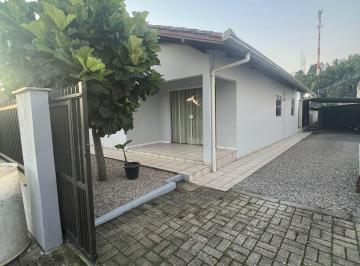 Casa · 3 Quartos · 3 Vagas · Casa em Ilhota