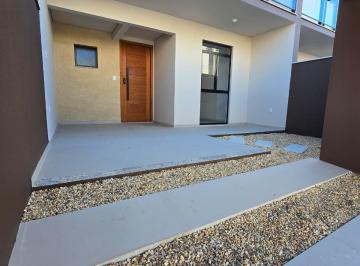 Casa · 115m² · 3 Quartos · 1 Vaga · Sobrado no centro de Penha!
