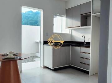 Casa · 76m² · 2 Quartos · 1 Vaga · Sobrado Pronto para Morar em Itajaí- Bairro Espinheiros