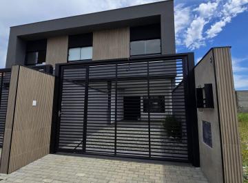 Casa · 3 Quartos · 1 Vaga · Sobrado em Balneário Piçarras