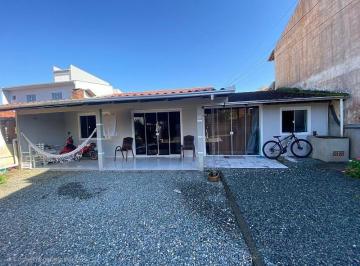 Casa · 2 Quartos · 1 Vaga · Casa no Centro de Penha