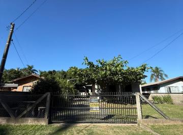 Casa · 4 Quartos · 2 Vagas · Casa térrea com laje na Armação