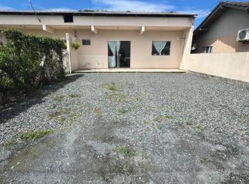 Terreno · 80m² · 3 Quartos · 5 Vagas · Terreno com 2 Casas – Oportunidade de investimento no Centro de Penha