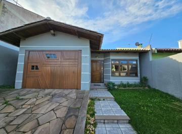 Casa · 134m² · 3 Quartos · 3 Vagas · Casa térrea com 134m² para locação por R$ 5.000,00. 3(três) dormitórios 3(três) banheiros - Canoas/