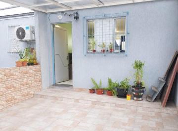 Casa · 50m² · 2 Quartos · 1 Vaga · Sobrado entrada individual à venda no bairro Ana Rech