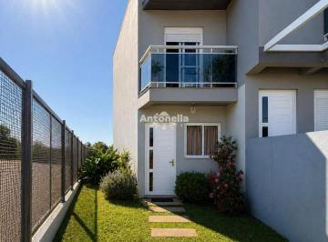 Casa · 74m² · 2 Quartos · 1 Vaga · Sobrado de esquina à venda no bairro Nossa Senhora das Graças
