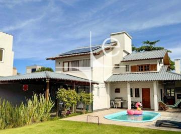 Casa · 244m² · 3 Quartos · Casa para aluguel - em Jurerê