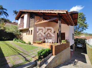 Casa · 245m² · 5 Quartos · 5 Vagas · Charmosa Residencia no bairro de Iucas