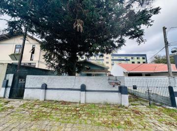 Casa de 3 quartos, Curitiba · Casa com 3 quartos, 1 banheiro, 4 vagas, amplo quintal, no Tarumã!