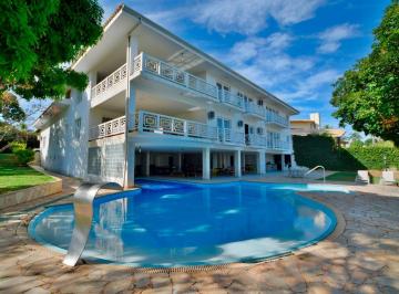 Casa de 6 quartos, Brasília · QI 28 Lago Sul | Mansão com Vista para o Lago, 7 Suítes e Quadra de Tênis, ideal para Embaixadas