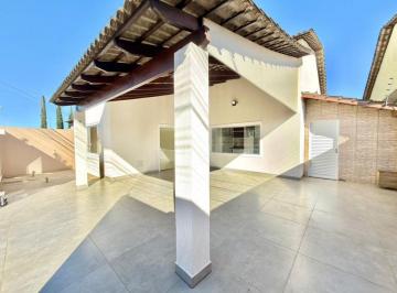 Casa de 3 quartos, Brasília · Casa térrea em condomínio fechado, Vicente pires, suítes, espaçosa, cozinha gourmet, garagem