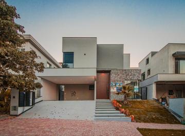 Casa de 4 quartos, Santana de Parnaíba · Sofisticação, tecnologia e imponência em cada detalhe.