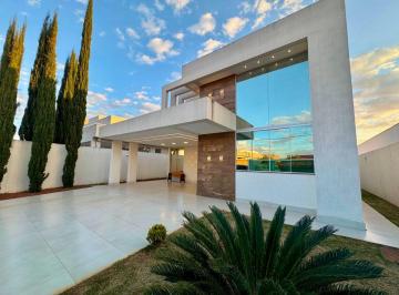 Casa de 3 quartos, Sobradinho · Excelente oportunidade em condomínio fechado! Três suítes e área de lazer completa!