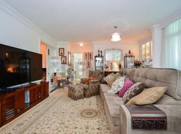 Apartamento · 230m² · 4 Quartos · 4 Vagas · Oportunidade! Vista permanente para o Pacaembu com 230 m2 e 4 vagas.