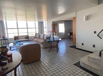 Apartamento · 296m² · 5 Quartos · 3 Vagas · Cobertura em Casa Forte, 5 quartos