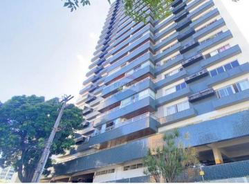 Apartamento · 296m² · 5 Quartos · 3 Vagas · Cobertura em Casa Forte, 5 quartos