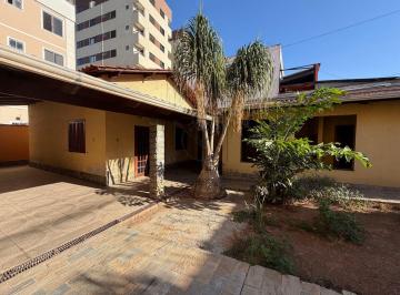 Casa · 240m² · 3 Quartos · 4 Vagas · Casa à venda no bairro Centro - Contagem/MG
