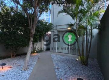 Casa · 219m² · 2 Quartos · 8 Vagas · Casa Assobradada para locação Comercial com 4 salas , 5 banheiros e 8 vagas no Jd Paulistano