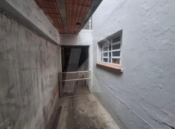 Casa · 180m² · 2 Quartos · 2 Vagas · Casa Térrea com 2 dormitórios e 2 vagas de garagem na Vila Gustavo.