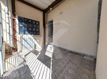 Casa · 30m² · 1 Quarto · Casa de 32m² com 1 dormitório, cozinha, banheiro e área de serviços no P. Itaberaba