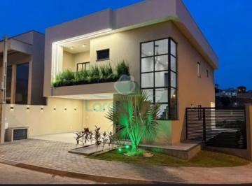 Casa · 248m² · 3 Quartos · 2 Vagas · Casa de Condominio em Cabiúnas - Macaé, RJ